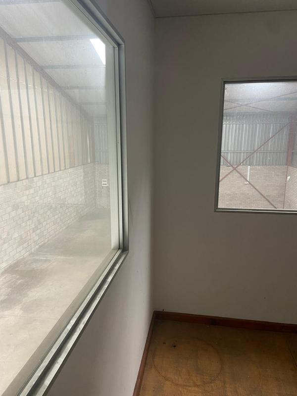 To Let commercial Property for Rent in Greenbushes Eastern Cape